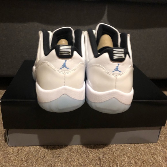 Jordan 11 low legend blue - Picture 3 of 7